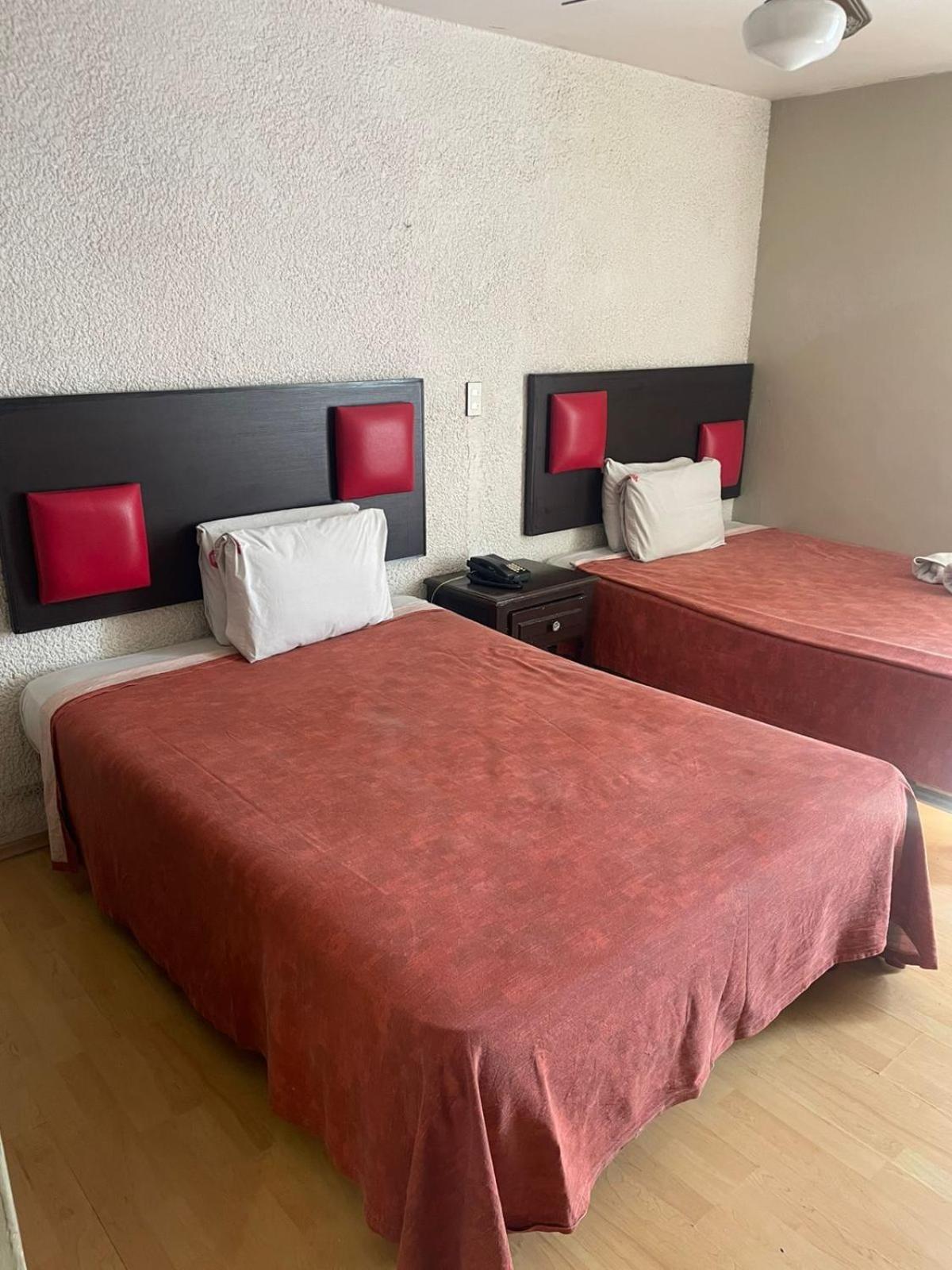 Hotel Colon Express Guadalajara Buitenkant foto