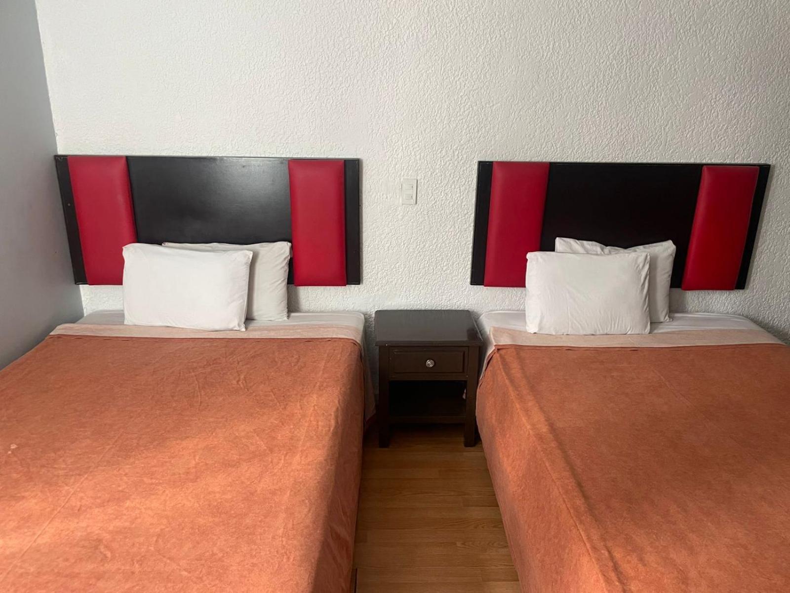 Hotel Colon Express Guadalajara Buitenkant foto